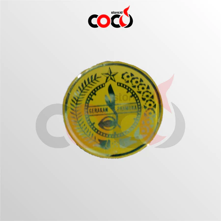 TANDA TOPI EMBLEM PUTRI BONI PRAMUKA RESIN FIBER PENEGAK